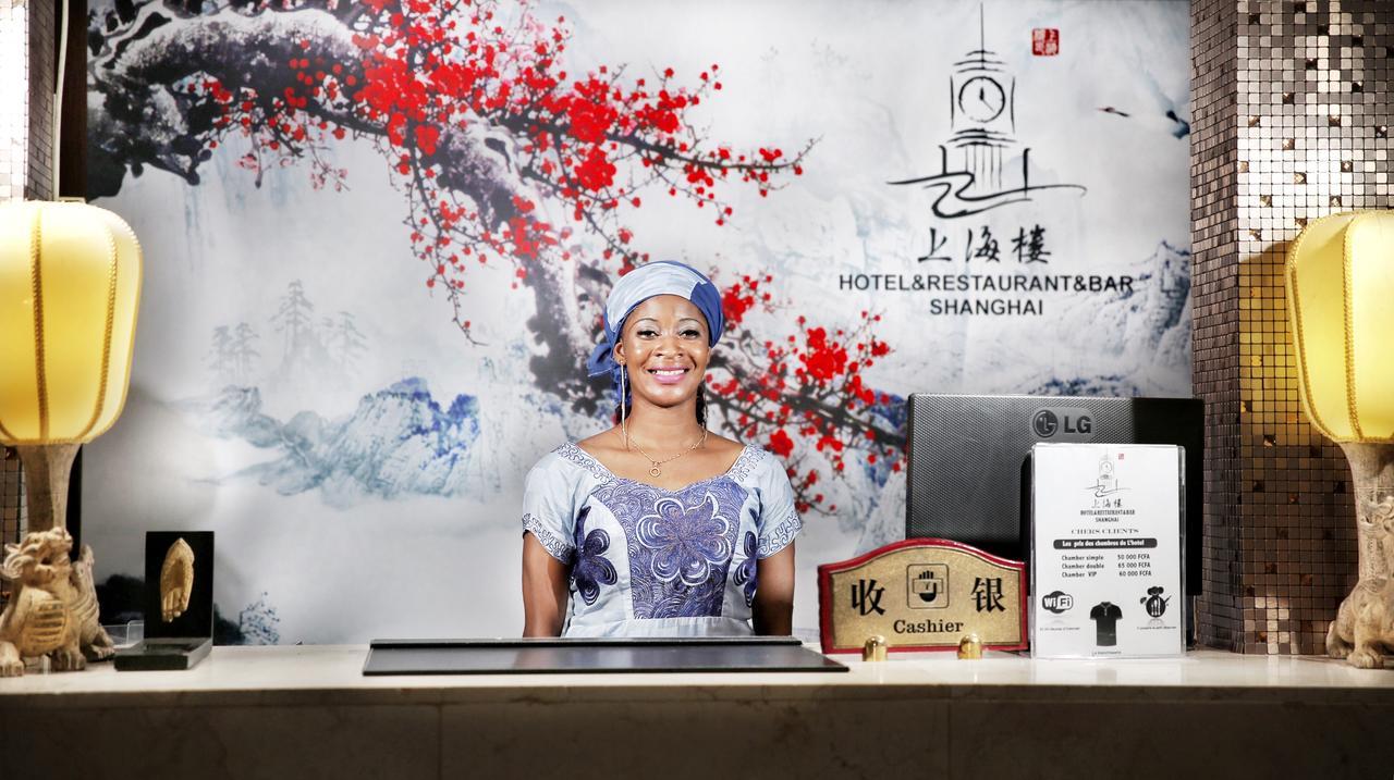 Shanghai Hotel Нджамена Екстер'єр фото